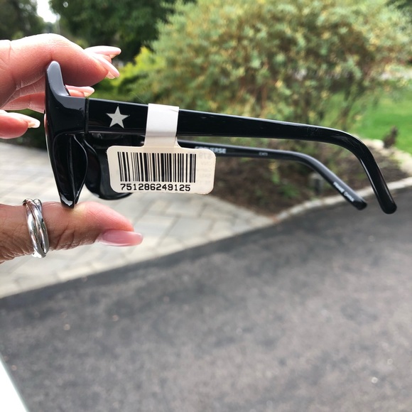 Converse Sunglasses 😎 - Picture 3 of 4